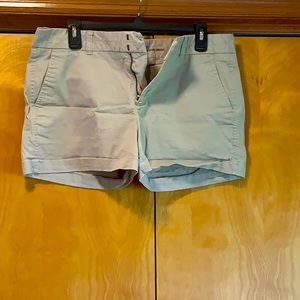 Gap khaki shorts